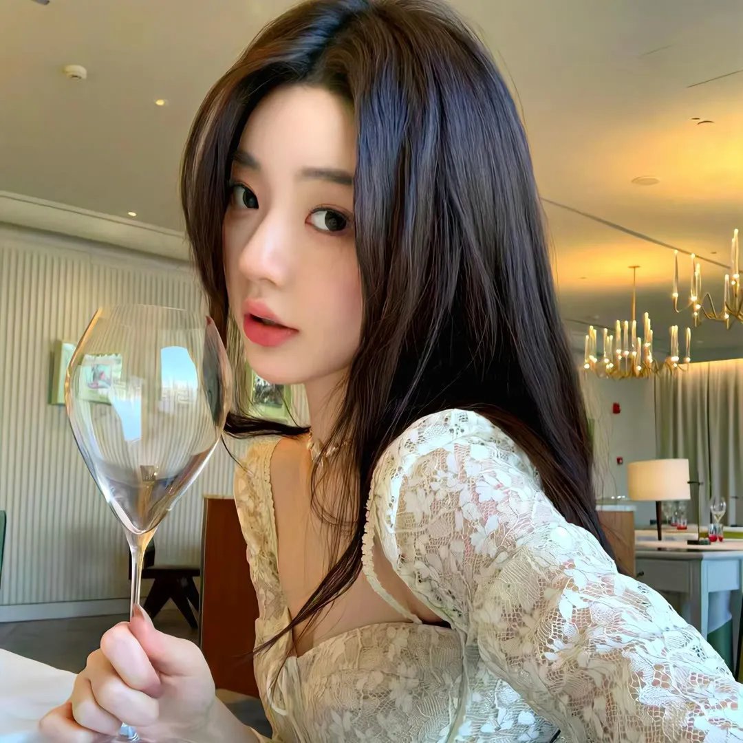 闪婚后，千亿老公狂宠我